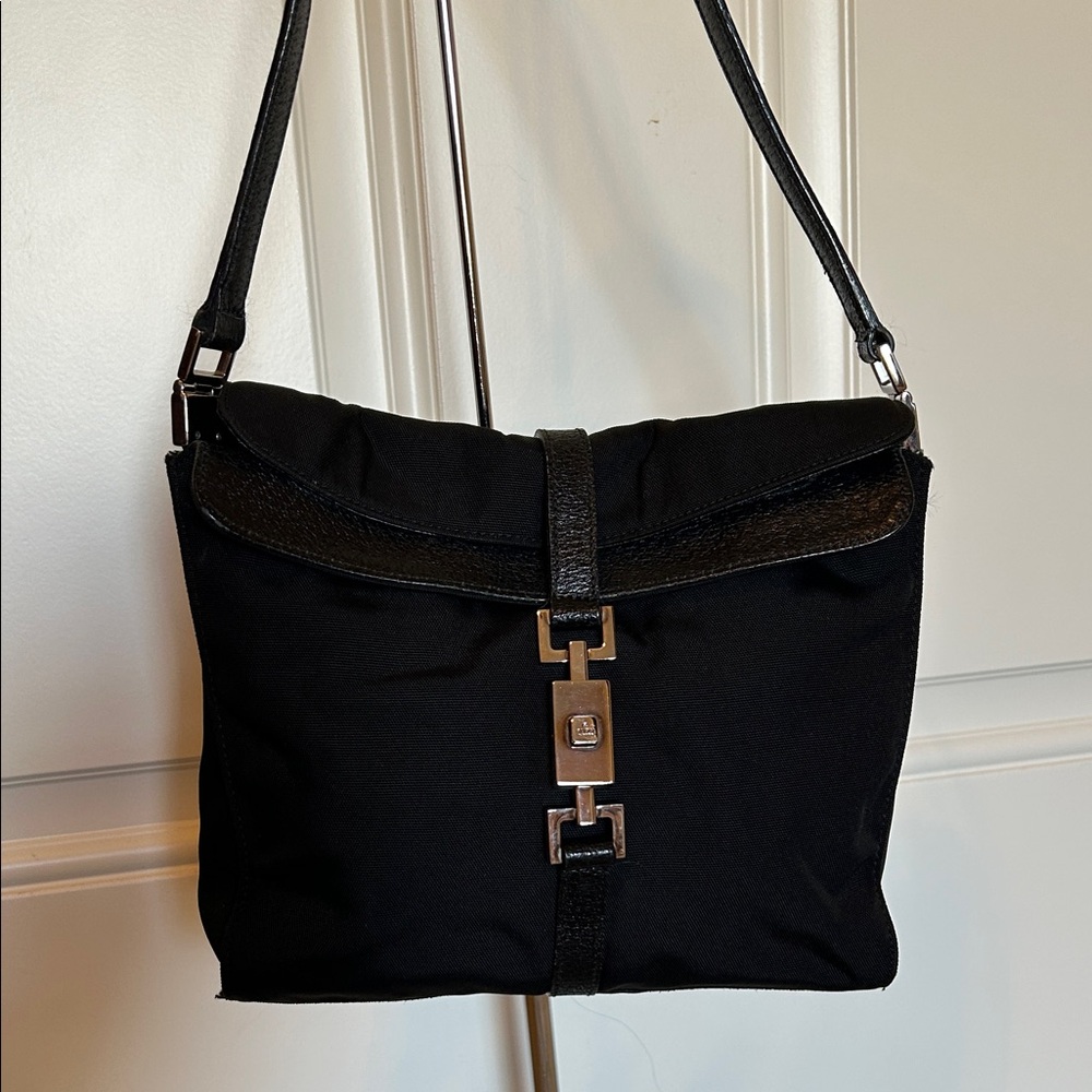 Gucci Jackie Piston Lock Black Shoulder Hand Bag - Picture 2 of 16
